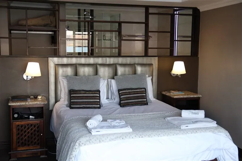 Room 2 at Kosmos Lodge: Queen Size Bed - Full Dam View